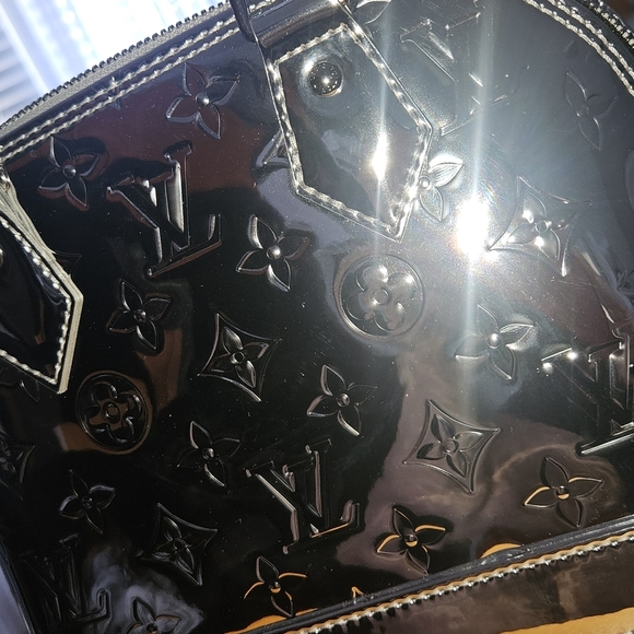 Louis Vuitton ALMA BB Silver Miroir New & Rare - Picture 16 of 16